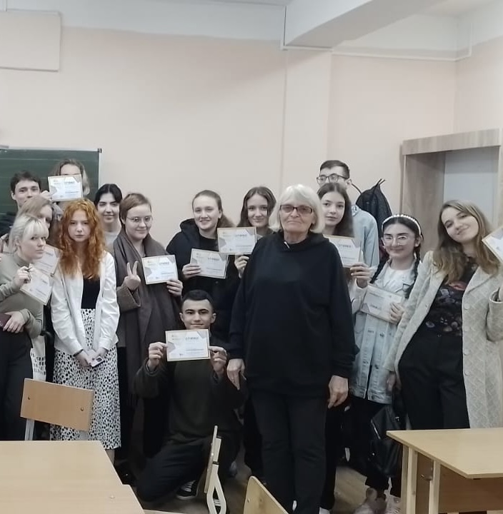 Елена Бышевская обсудила с ростовскими школьниками вопросы информационной войны в условиях специальной военной операции